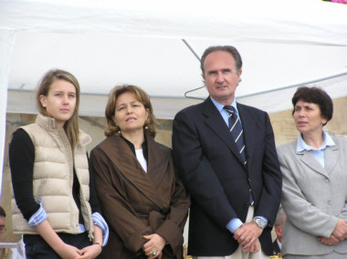 Diecezjalny Kongres Rodzin Diecezji Sandomierskiej - Piotr Ludwik Molla, syn w. Gianny Beretty Molla wraz Maonk i Crk oraz Pani Krystyn Zajc, Sandomierz, 12 czerwca 2005 r. Fot. Mariusz Trojnar